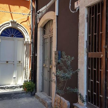 Il Pozzo Di Santa Teresa Catânia Exterior foto